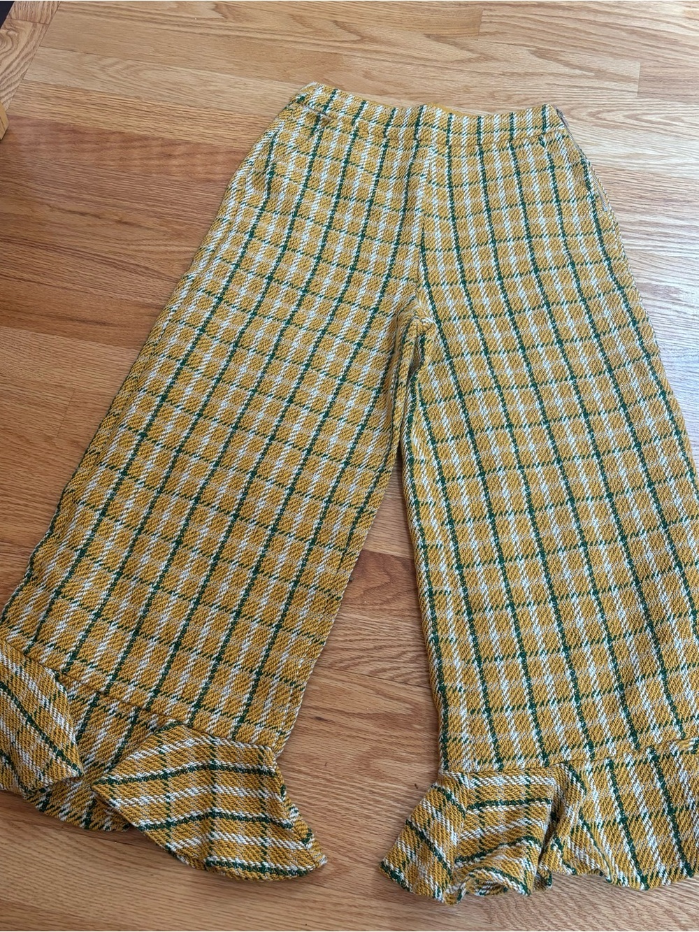 English Factory Plaid Ruffle Hem Tweed Culottes